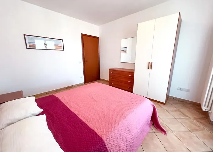 Cupra A 40 Mt Dal Mare Rif A793 Cupra Marittima