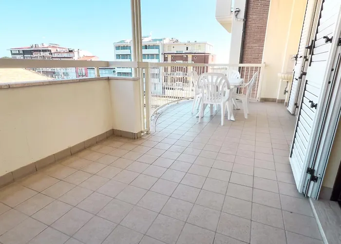 Cupra A 40 Mt Dal Mare Rif A793 Apartmán